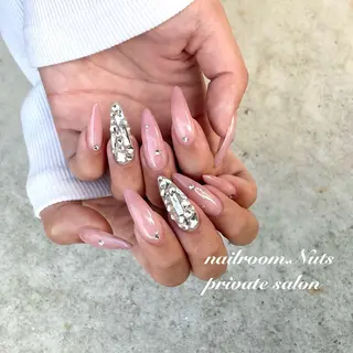 ネイル nailsalon Nutsのネイルデザイン