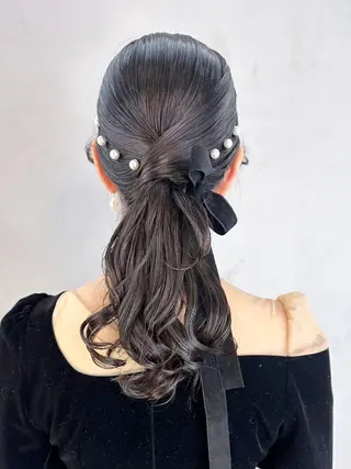カラー ヘアアレンジ セミロング ITbyALBUM 中野店のヘアスタイル