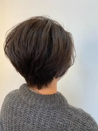 ショート カラー ✴︎ヒラガカナ✴︎ ECLAT HAIRのヘアスタイル