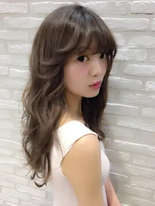 ロング カラー 遠藤 眞実のヘアスタイル