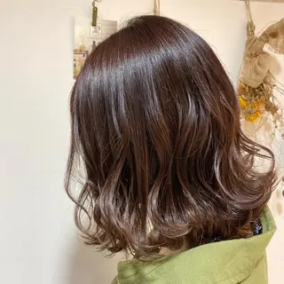 ミディアム 長井 麻帆のヘアスタイル