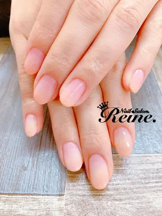 ネイル Nailsalon Reine所属・玉栄 伶奈のネイルデザイン