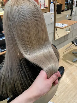 セミロング カラー i.+sapporo所属・ショート/レイヤー /札幌/小山内のヘアスタイル