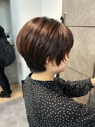 ショート カラー ヘアアレンジ マエダ アズミ🌱のヘアスタイル