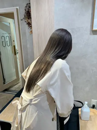 ロング カラー 茂木 未海のヘアスタイル