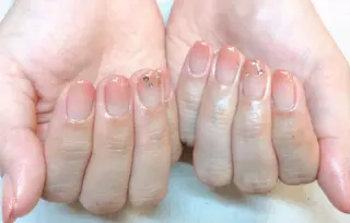 ネイル 新橋 ルキナ スタッフのネイルデザイン