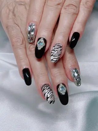 ネイル Cutil Nailsalon所属・Cutil. Nail🌈のネイルデザイン