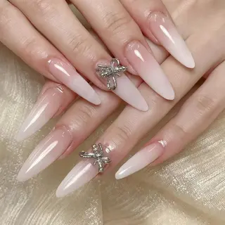 ネイル Queen 🎀長さだし専門💓のネイルデザイン