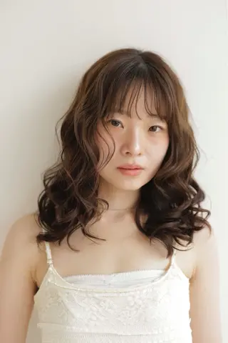カラー アイブロウ カラーモデルまなみのヘアスタイル