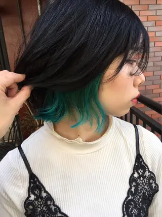 ショート カラー カラーが上手い 辻悠月のヘアスタイル