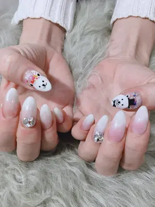 ネイル Nailsalon Charis.yuのネイルデザイン