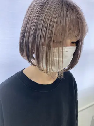 ショート カラー 内田 衣海のヘアスタイル