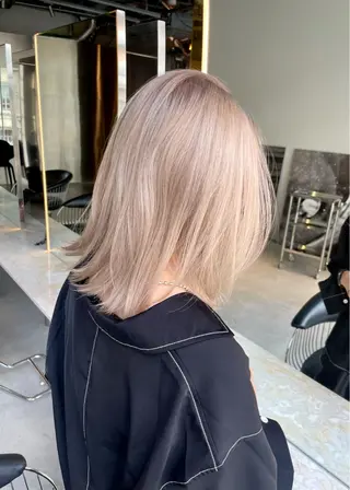 ミディアム REAL所属・ブリーチハイトーン 木谷 陽己のヘアスタイル