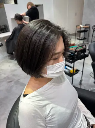ショート 🫧髪質改善• 艶カラー持田樹🫧のヘアスタイル