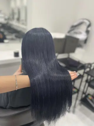 カラー ロング 💙ハイトーン韓国風 色白ヘア💙manaのヘアスタイル