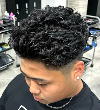 ショート パーマ era2d所属・マコト/心斎橋 メンズ専門店のヘアスタイル