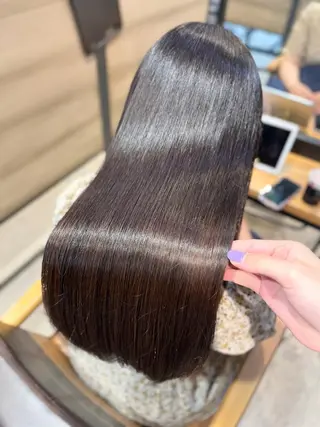 ロング youres hair WEST所属・ウルトワ髪質改善 ディレクター/熊倉都のヘアスタイル