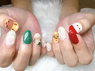 ネイル ECLAT エクラ所属・寺山 千鶴のネイルデザイン