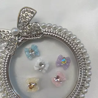 ネイル fiore nail 🦋のネイルデザイン