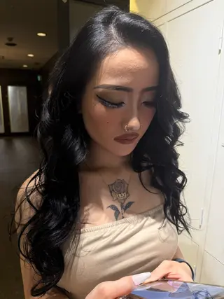 ロング カラー キダ ユウナのヘアスタイル