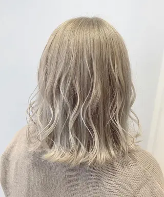 ミディアム カラー box mico. mutsumiのヘアスタイル