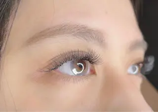 マツエク・マツパ JANIS EYELASH 白石の眉毛・アイブロウイメージ