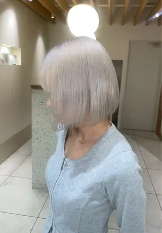 ショート カラー 栗山 瑠花のヘアスタイル