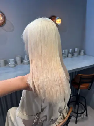 セミロング カラー 💖ハイライト/ハイ トーン💖MIKIのヘアスタイル