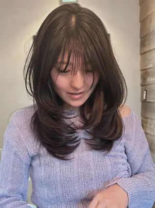 セミロング カラー パーマ レイヤー/透明感/ ブリーチなし/わかなのヘアスタイル