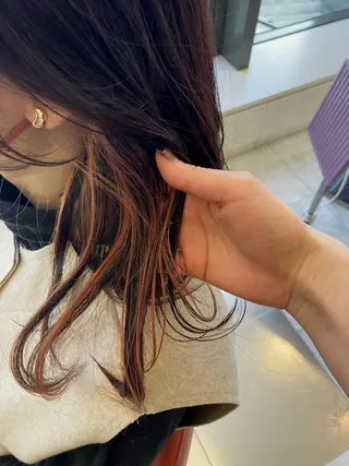 セミロング カラー 小森 衣純のヘアスタイル