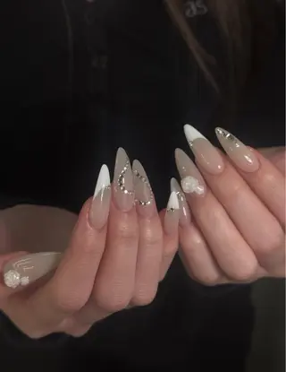 ネイル Lyna Nailのネイルデザイン