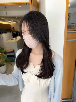 ロング COMILE 🌼 SUZUKAのヘアスタイル