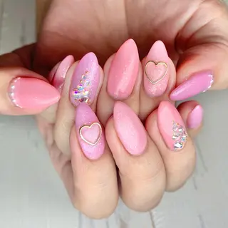 ネイル ネイルサロン NOAHNAのネイルデザイン