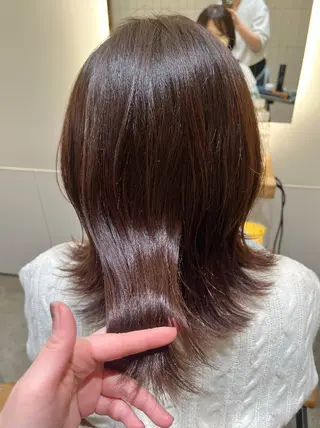 ミディアム カラー 中野渡 真利那のヘアスタイル