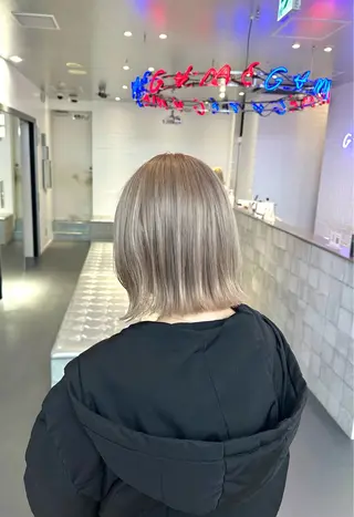 セミロング カラー 🌈ベージュ艶髪🌈 ユウトのヘアスタイル