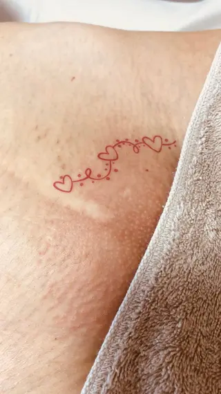 カラー パーマ ヘアアレンジ キッズ ネイル マツエク・マツパ アイブロウ ブラジリアンワックス グレイスのエステ・リラクイメージ