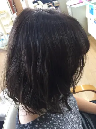 ミディアム カラー 美容しょうへいの店所属・吉川 茉由子のマツエク・マツパデザイン