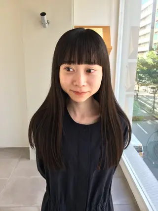 ミディアム e.n.u烏丸所属・木下 美華のヘアスタイル
