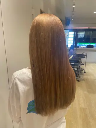 ロング カラー ハイトーンカラー新井 彩斗EIGHT新宿のヘアスタイル