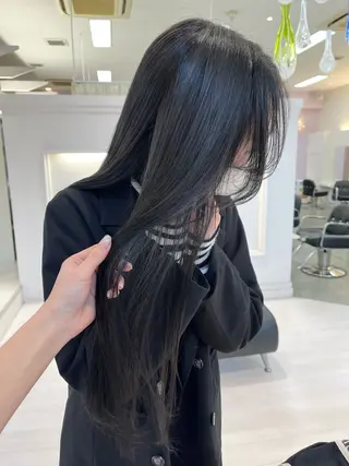 ロング カラー GOODDAY ヘアサロンのヘアスタイル