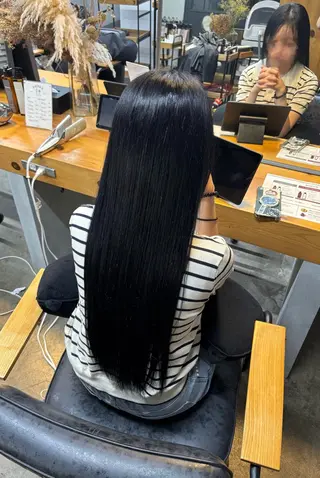 ロング カラー ROCCOeast AKARIのヘアスタイル
