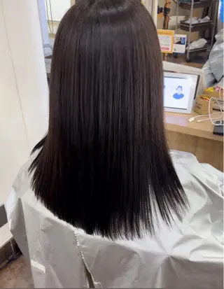 カラー 小林 コトナのヘアスタイル