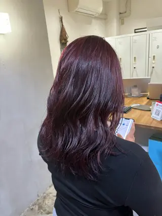 ミディアム カラー mono / Manatoのヘアスタイル