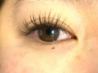 マツエク・マツパ 舟橋 瑞稀のヘアスタイル