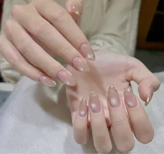 ネイル T•Lee Nailsalon所属・Lily. Leeのネイルデザイン