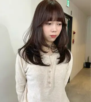 ロング カラー mizuki/ピンク ベージュ.レイヤーのヘアスタイル