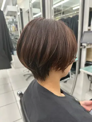 ショート 高橋 沙央のヘアスタイル