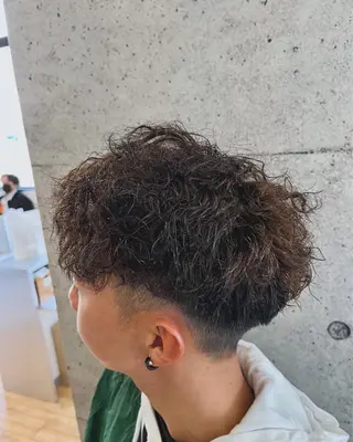 ショート パーマ メンズ 仁木 謙太のヘアスタイル
