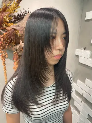 ロング 長野 温佳のヘアスタイル