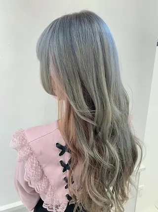 ロング カラー 山下恋佳/矢場町/ ブリーチ/ショートのヘアスタイル